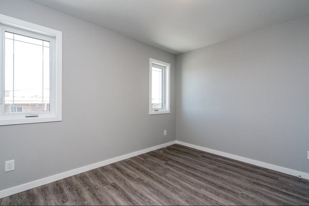 530 Ross Avenue - Photo 7 of 10
