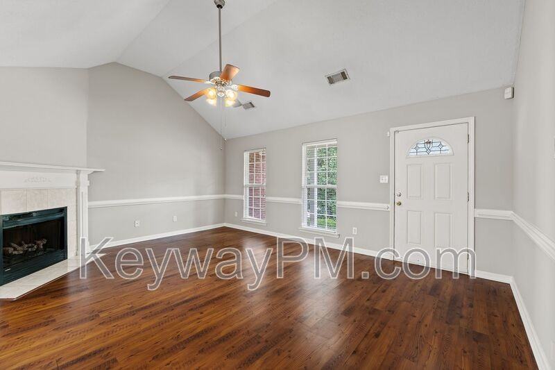 3612 Pebble Creek Dr - Photo 4 of 21