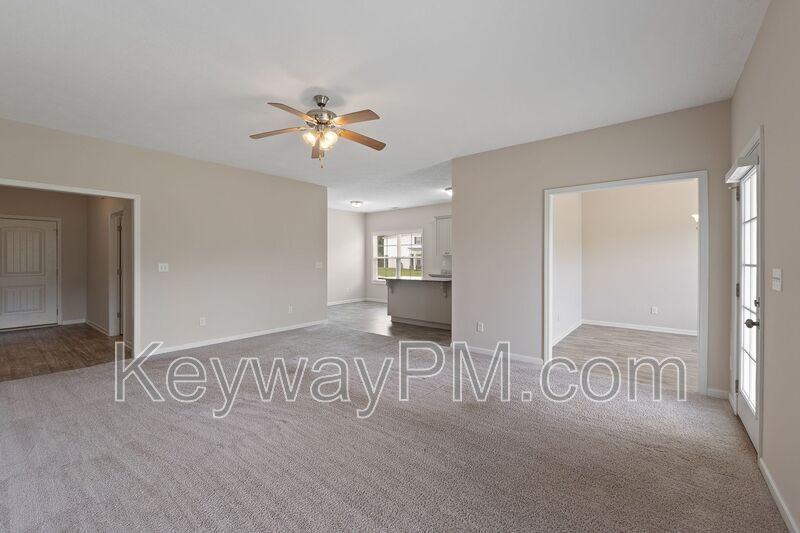 335 Koweta Way - Photo 7 of 26