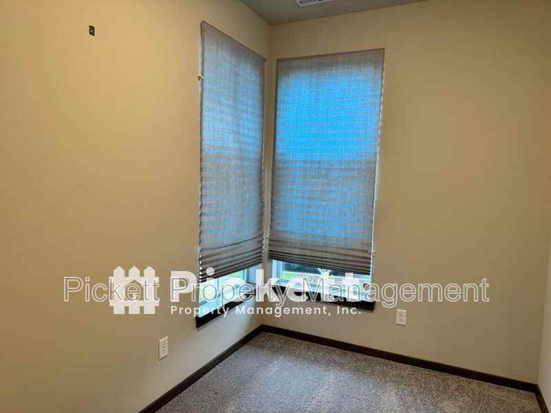 5146 Granger St - Photo 3 of 13