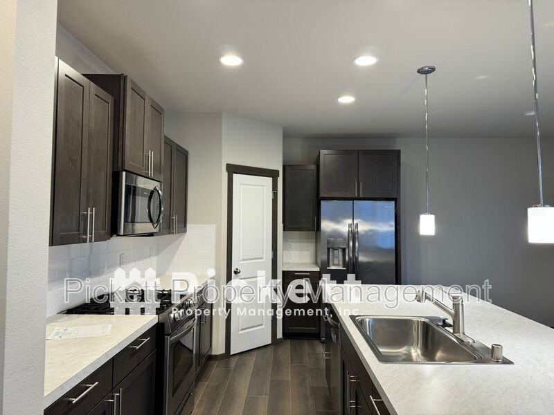 5146 Granger St - Photo 4 of 13