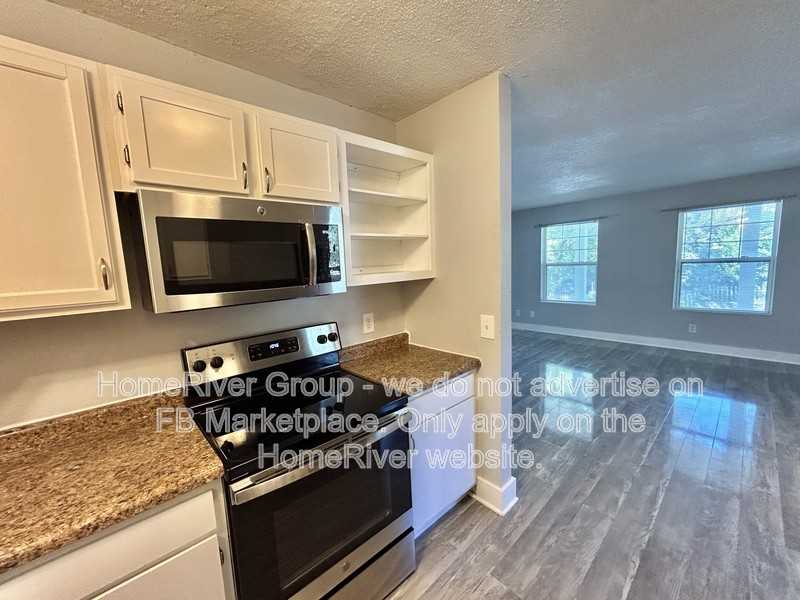 625 S 14th St - Photo 7 of 20