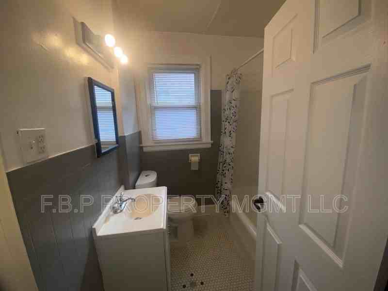 3831 Waverly St #3 - Photo 4 of 5