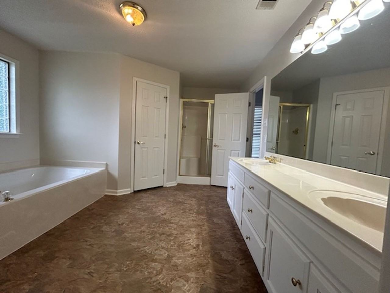 4073 Willow Glen Cir - Photo 6 of 18