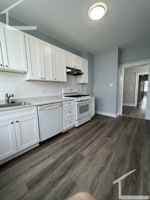 featured image of Hooker St #3