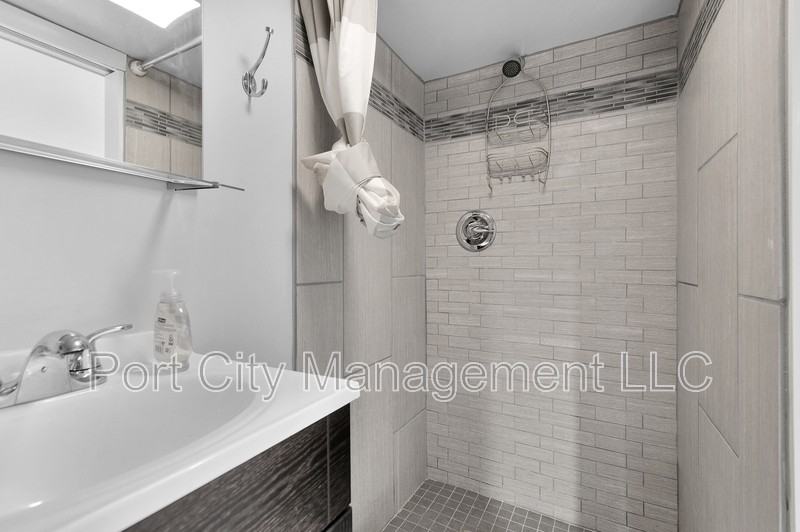 2925 Fait Ave - Photo 5 of 10