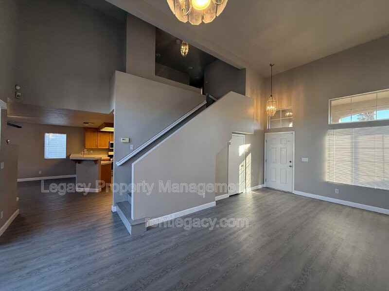 4932 Chaps Ct - Photo 3 of 21