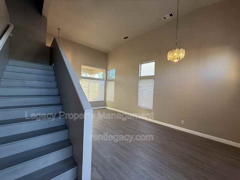 4932 Chaps Ct - Photo 4 of 21