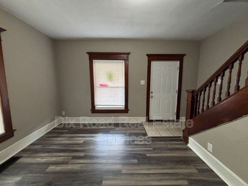 309 Moore St - Photo 6 of 24