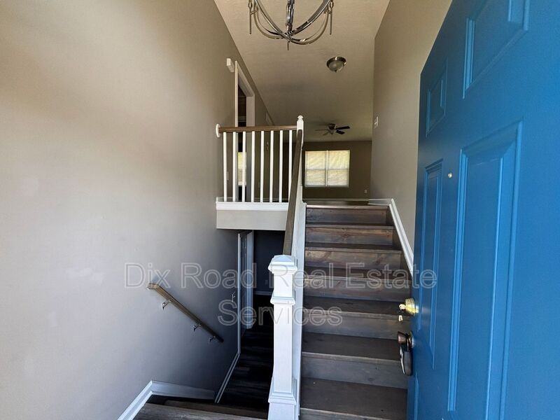 1024 Golfview Dr - Photo 4 of 28