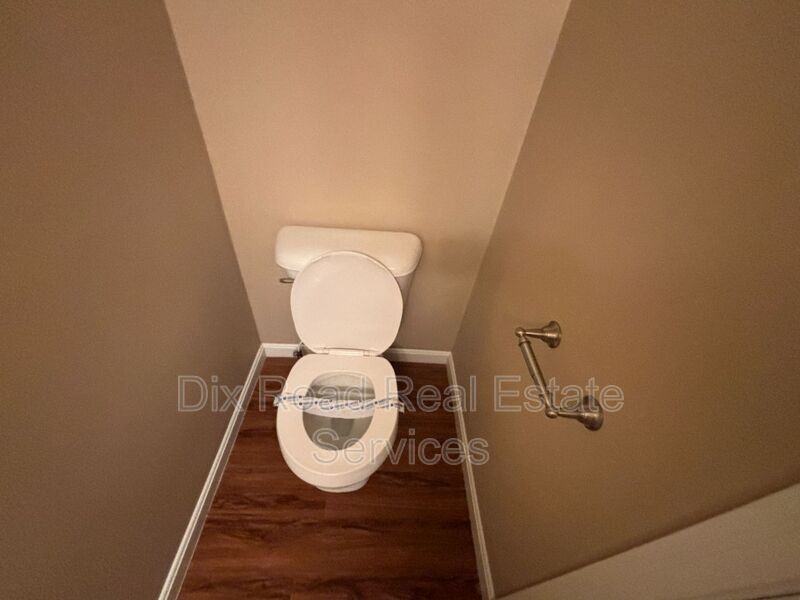 449 Draft Ct - Photo 7 of 35