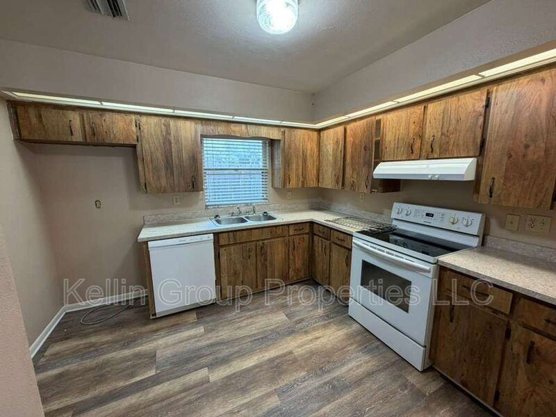 2366 Lake Dr Nw - Photo 5 of 15