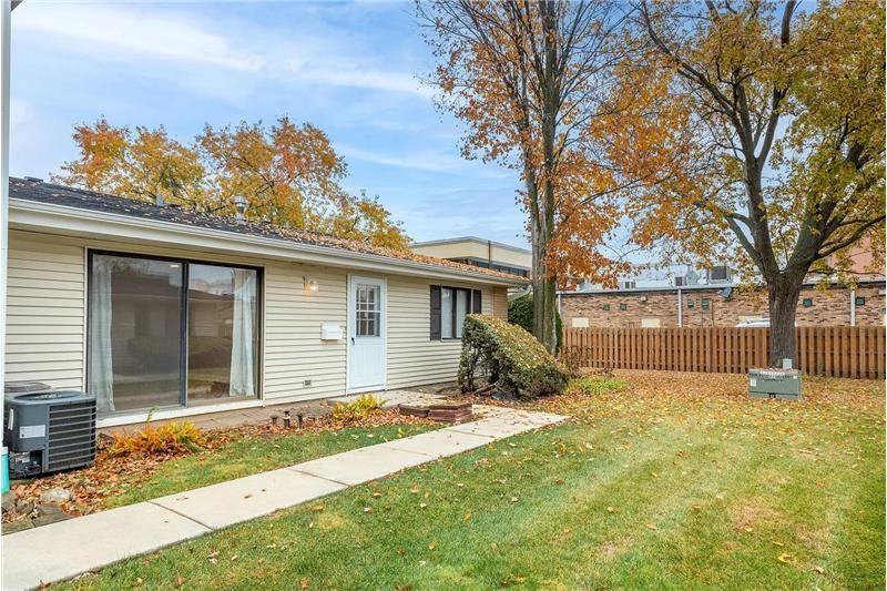 1426 Tonset Ln #0 - Photo 3 of 19