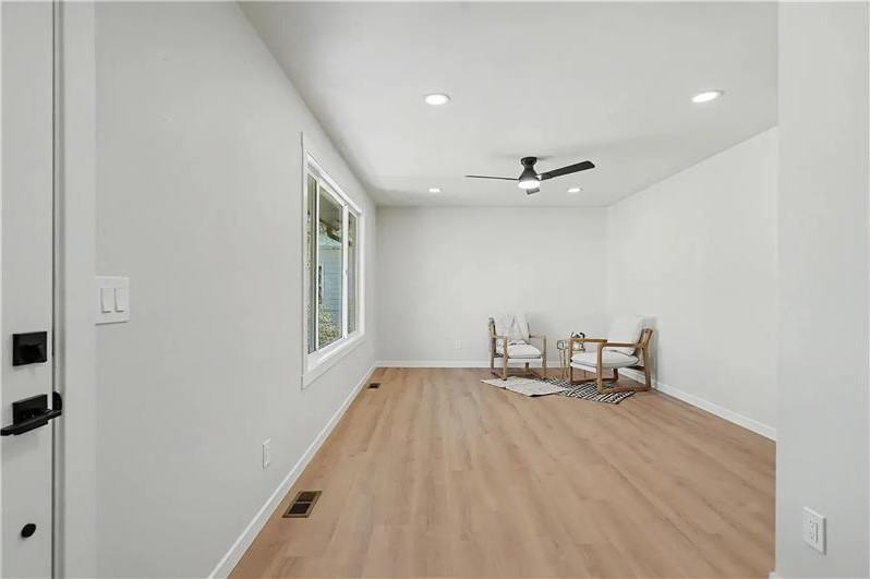 2312 N 7th St - Photo 4 of 21