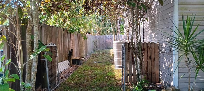 2045 54th Ave - Photo 5 of 24