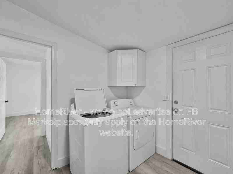7180 Sw 19th Pl #2 - Photo 7 of 24