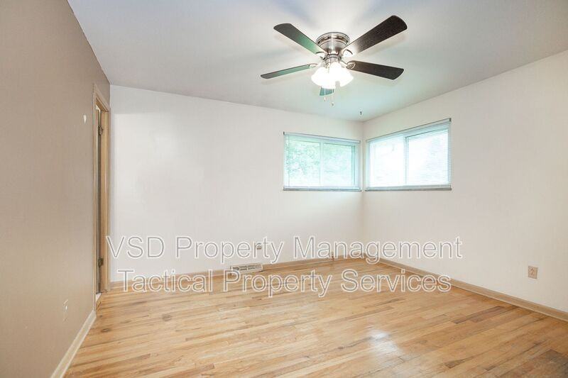 6188 Cabrini Ln - Photo 6 of 38