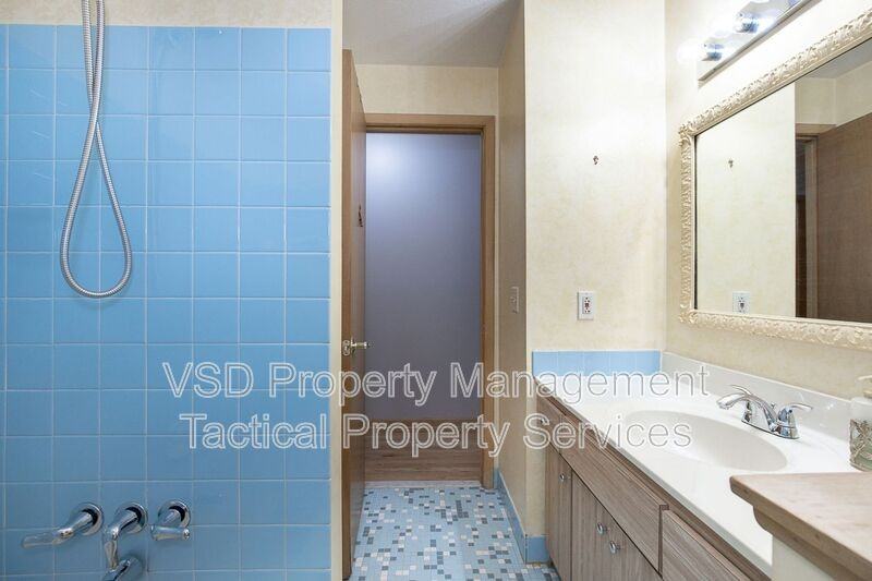 6188 Cabrini Ln - Photo 7 of 38