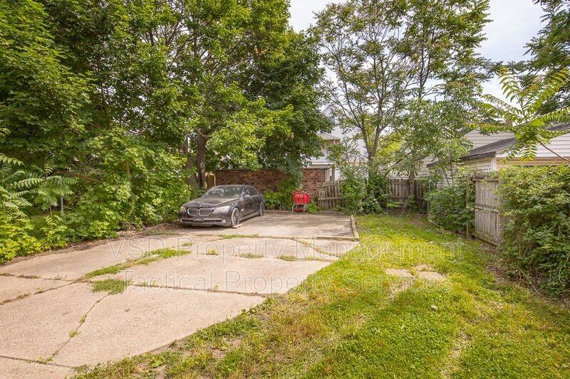 6924 Claasen Ave #UP - Photo 3 of 21