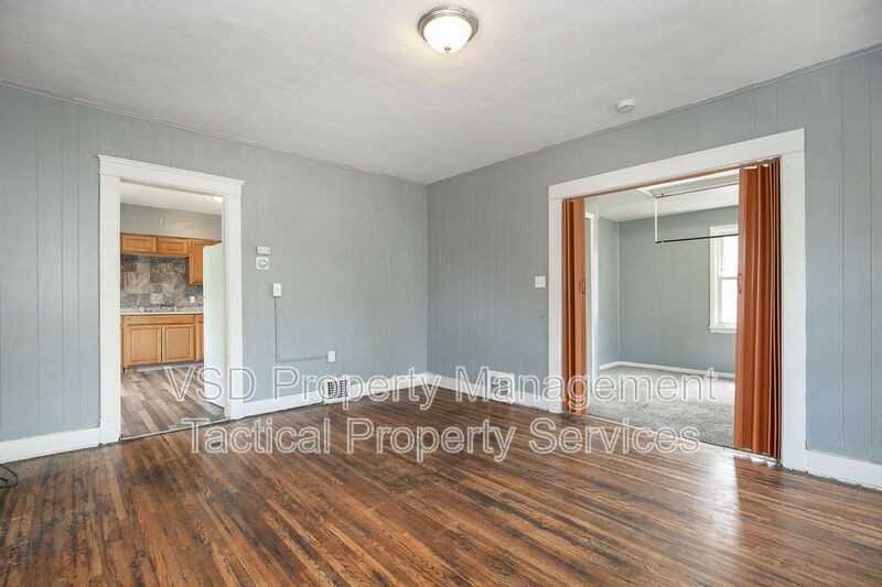 6924 Claasen Ave #UP - Photo 6 of 21