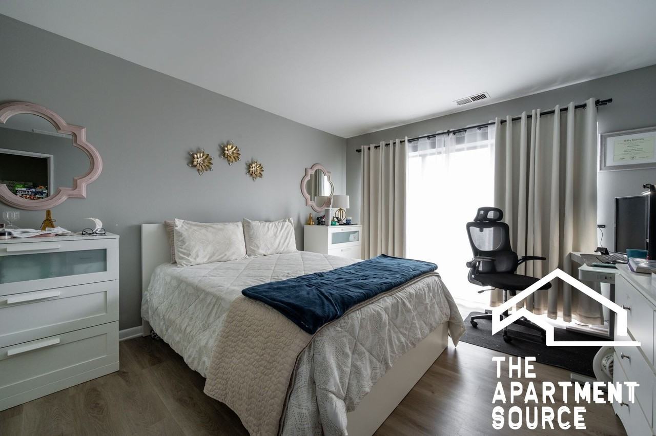 2300 N Harlem Ave #405 - Photo 4 of 12