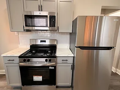 4918 S Vincennes Ave #3R - Photo 2 of 18