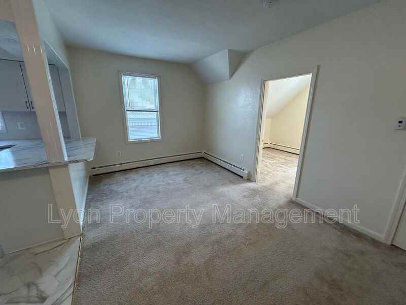 84 Prospect St #5 - Photo 4 of 9