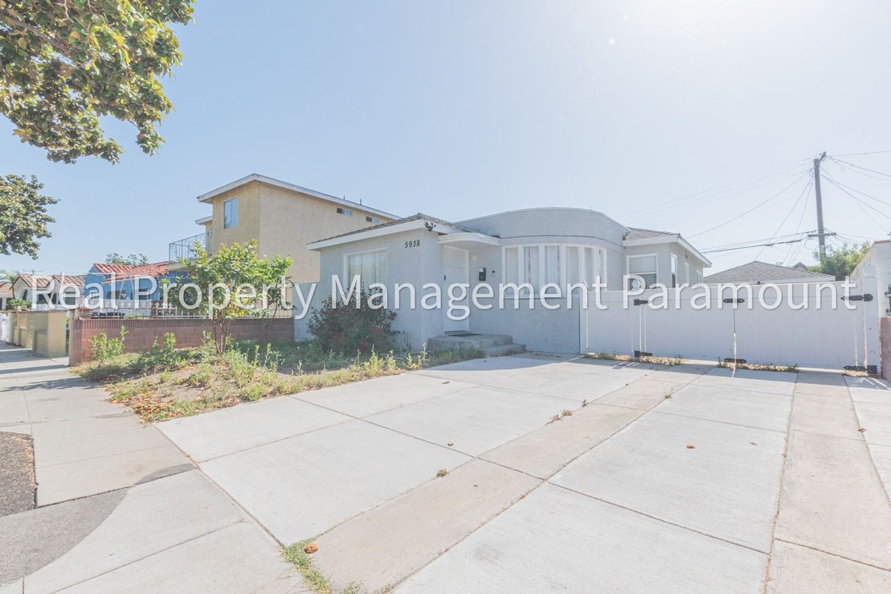 5938 Southside Dr - Photo 2 of 28