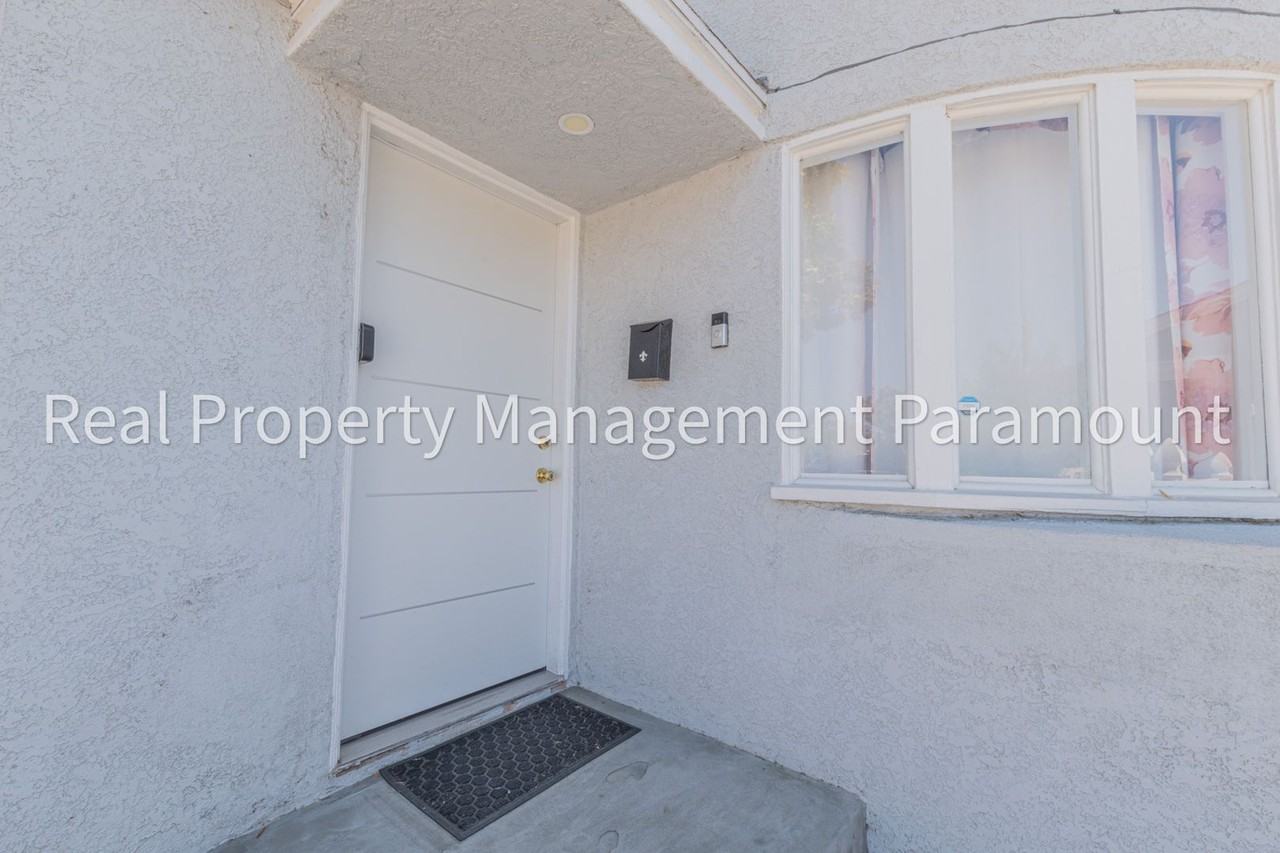 5938 Southside Dr - Photo 3 of 28