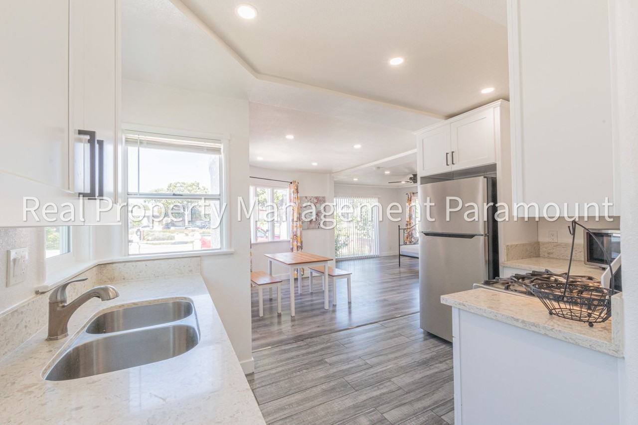 5938 Southside Dr - Photo 4 of 28