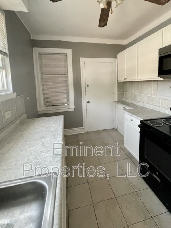 8226 S Marshfield Ave - Photo 4 of 9