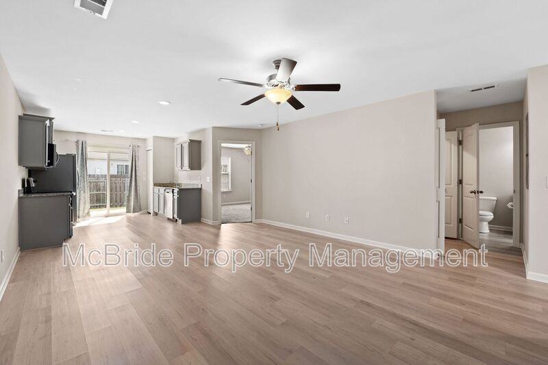957 Madrid Ct - Photo 5 of 18