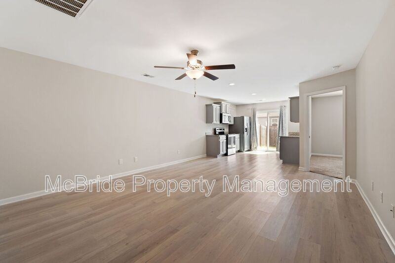 957 Madrid Ct - Photo 6 of 18