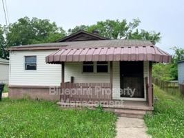 featured image of 3373 33rd Pl N