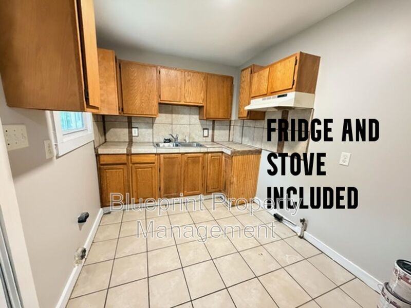 3373 33rd Pl N - Photo 4 of 8