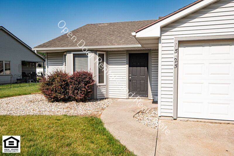 1525 Flagstone Dr - Photo 2 of 22