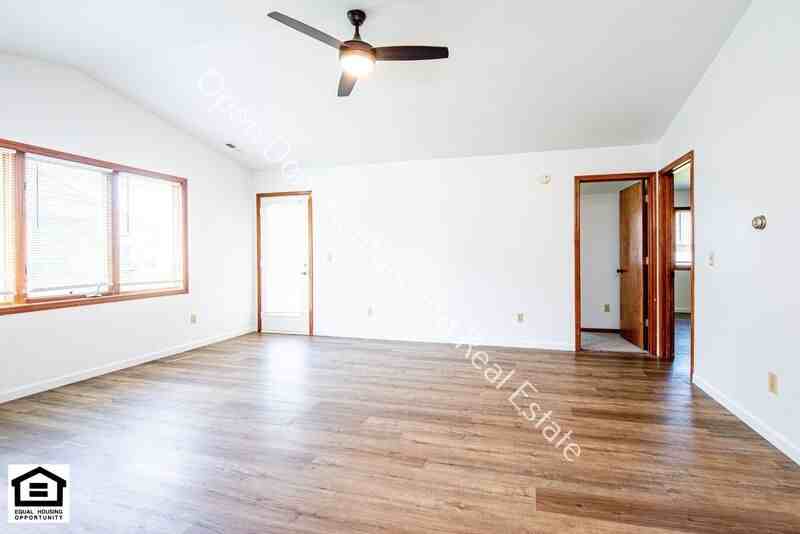 1525 Flagstone Dr - Photo 5 of 22