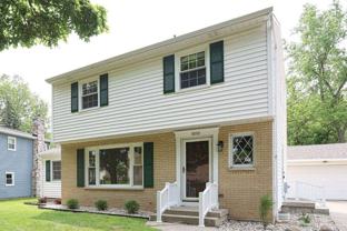 1010 N Hampton Dr Ne - Photo 1 of 1