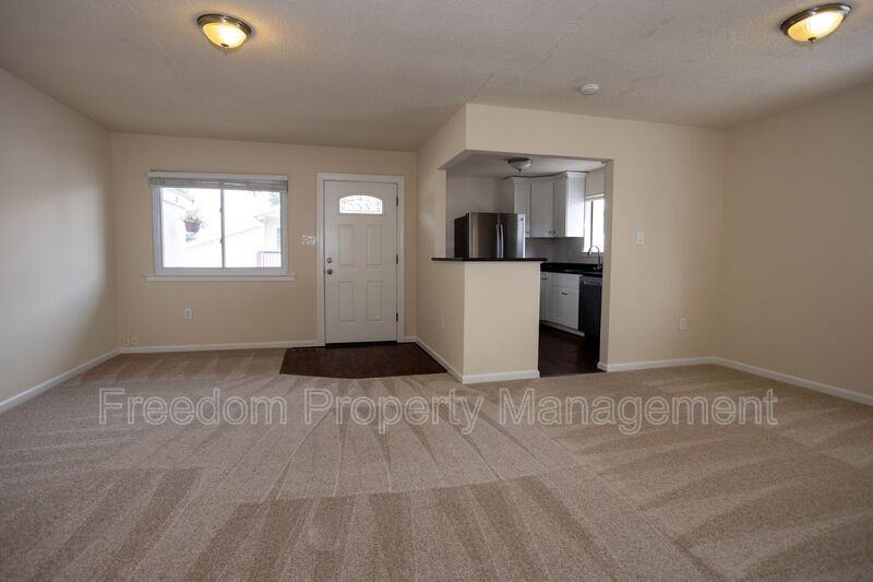 9327 Woodlea Ct - Photo 2 of 29