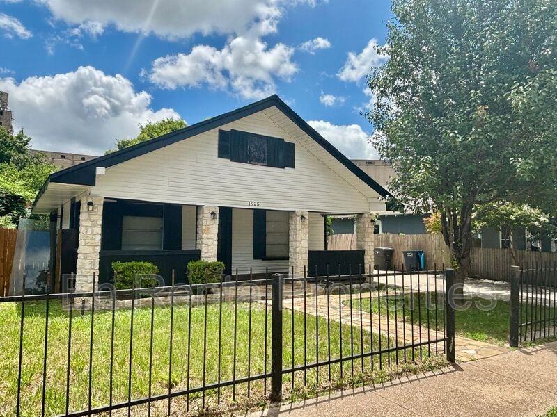 1925 Saint Louis Ave - Photo 3 of 15