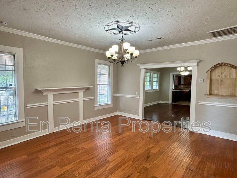 1925 Saint Louis Ave - Photo 4 of 15