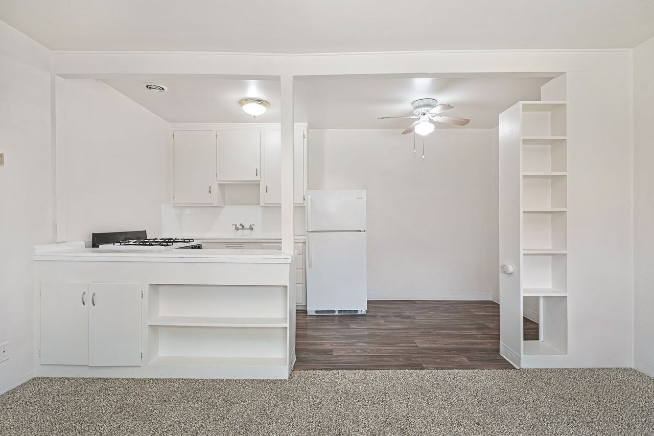Alpine Apartments - Photo 3 of 14
