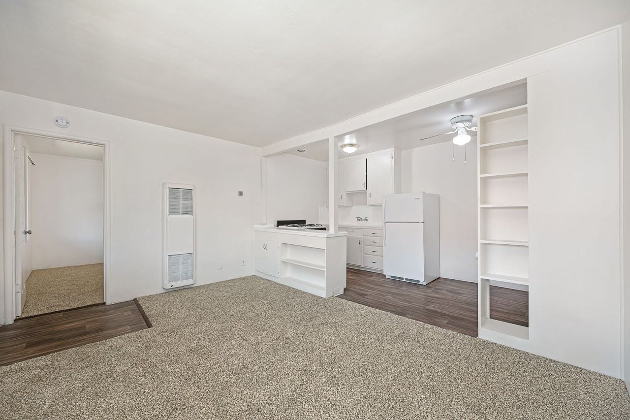 Alpine Apartments - Photo 5 of 14