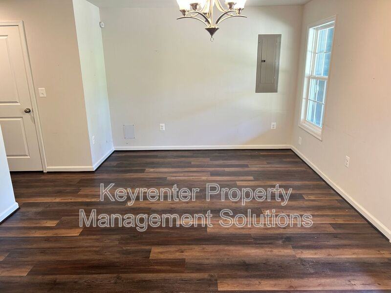 213 Willowshire Ct - Photo 5 of 36