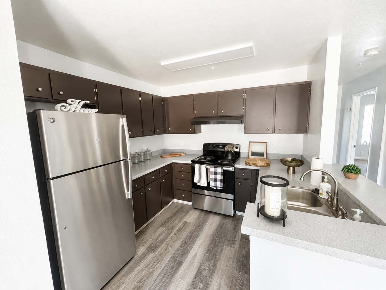 Creekside Apartments - Photo 3 of 12