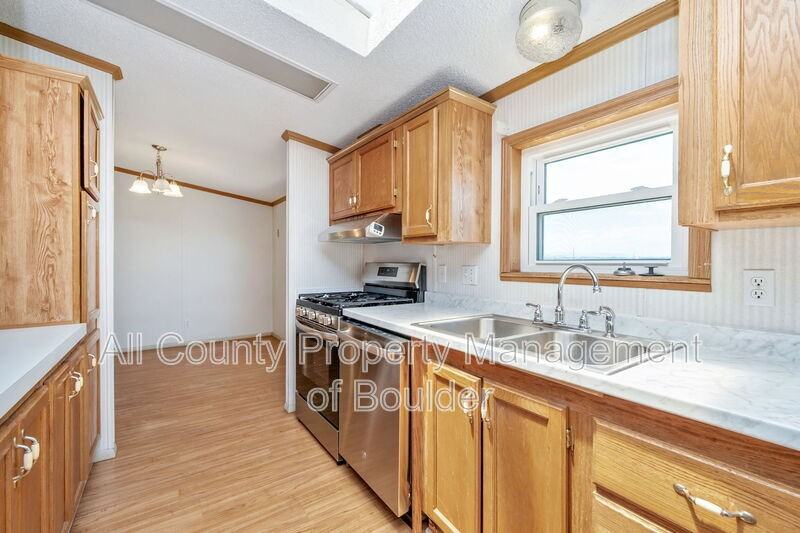 10503 Isabelle Rd - Photo 7 of 26