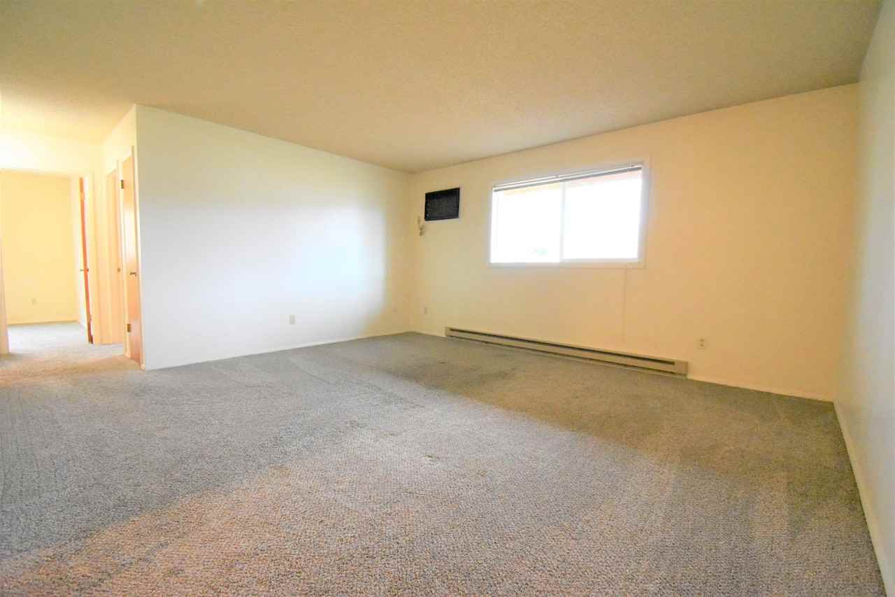 809 W Villard St #45 - Photo 2 of 12