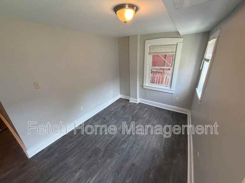 208 W Vine St #3 - Photo 6 of 7