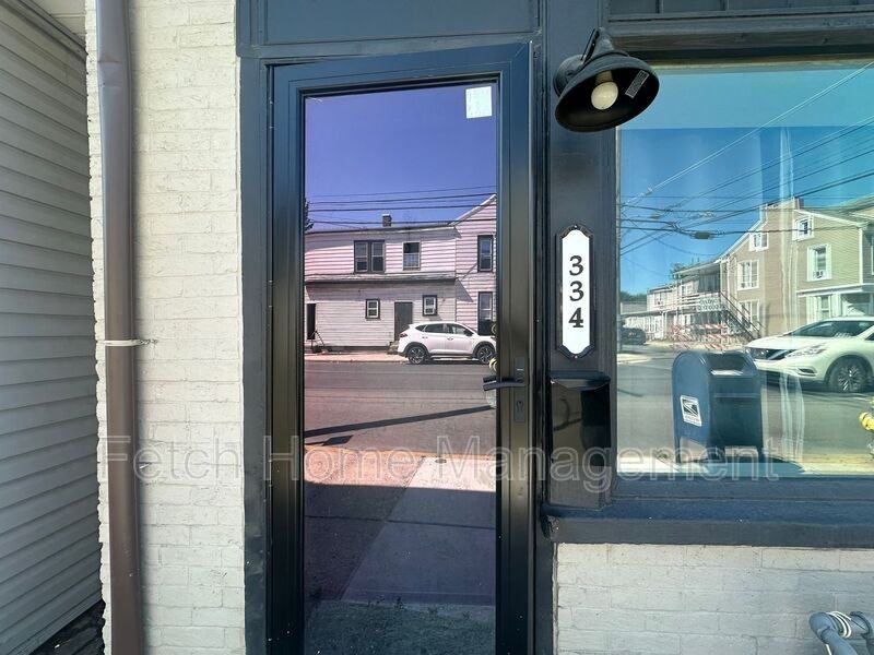334 Lehman St - Photo 2 of 24