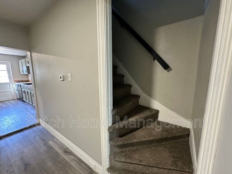 334 Lehman St - Photo 6 of 24